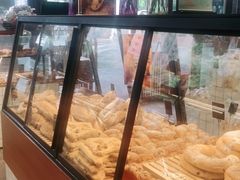 -Dough&Joe团憩(瑞虹天地月亮湾店)