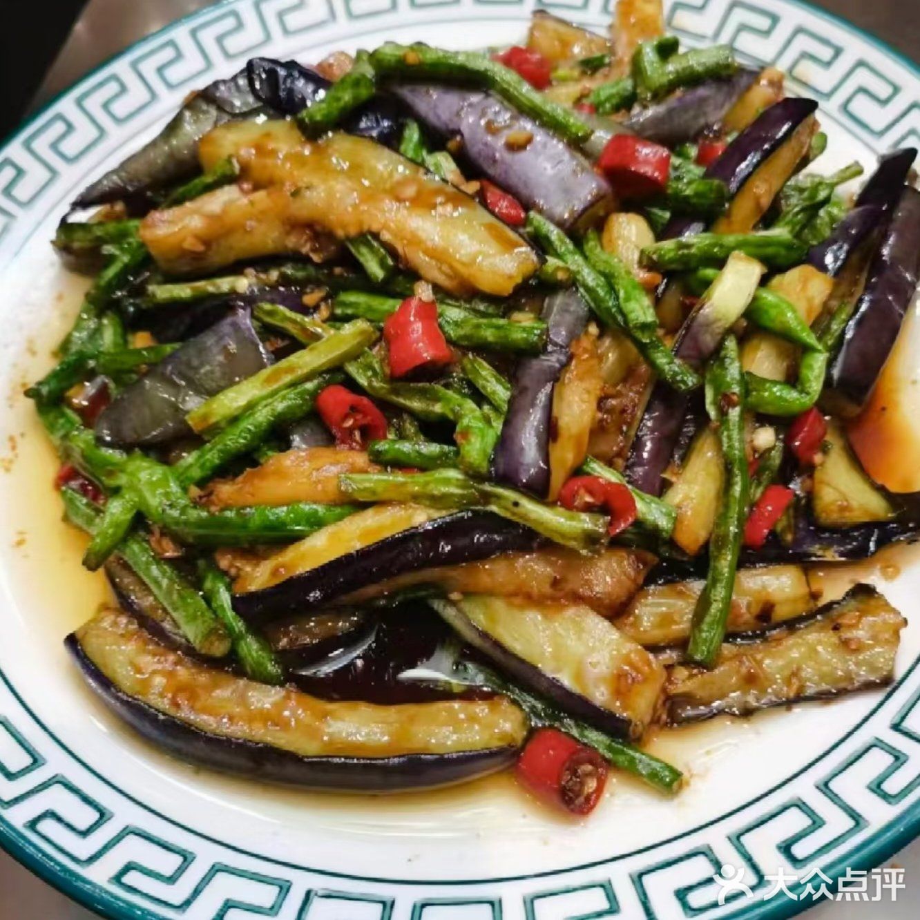 好吃不贵地锅鸡