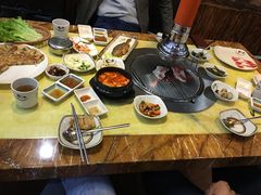 -牛信亭韩国料理·炭火烤肉(紫藤路店)