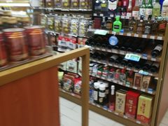 -全家便利店(南峰中心店)