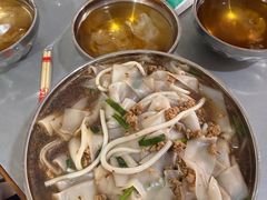 -正宗杨记普洱酸醋米线(总店)
