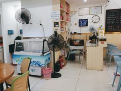 -老何家后安粉·糟粕醋海鲜火锅(三亚湾椰梦长廊店)