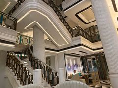 -浅深(世茂滨江精品店)