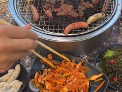 -啊美丽炭火烤肉(滑翔一店)