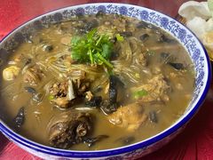 小鸡炖蘑菇-哈尔滨饺子王·东北菜(鱼鳞浃路店)