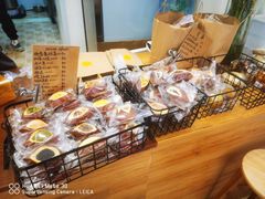 -雀食面包店(钟楼店)