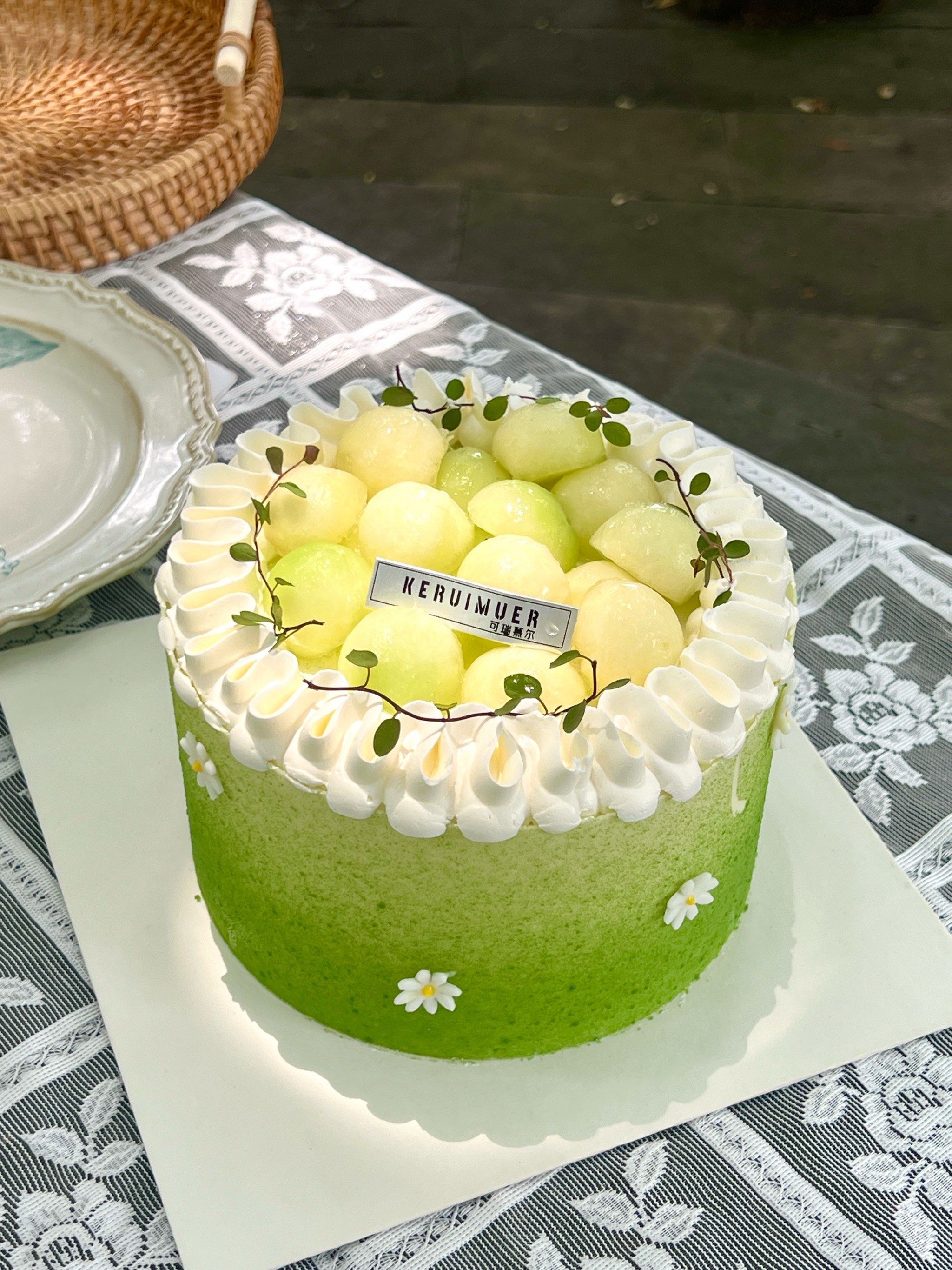 在重庆!终于是吃到了季节限定的蜜瓜蛋糕