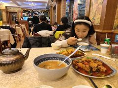 -维吾尔餐厅(宜山路店)