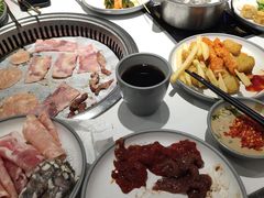 -欢乐牧场·海鲜烧烤涮自助餐(蚌山万达店)