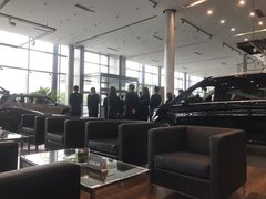 -天津波士信达奔驰4S店(卫津南路店)