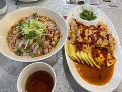 -汗腾格里·风味餐厅(新疆驻京办店)