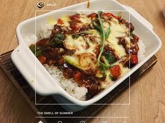 和风牛焗饭-樱花里音乐餐吧·牛扒椰子鸡(东圃店)