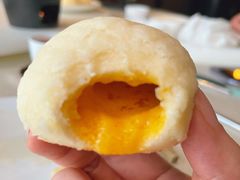 脆皮流沙包-皇朝会.经典传统粤菜(外滩店)