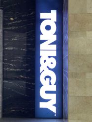 -TONI&GUY
