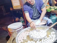 -周日夜市