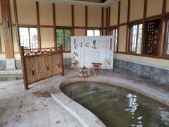 -宁波杭州湾海底温泉