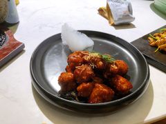 红酒泡沫牛仔粒-荟廷·晶萃(陆家嘴尚悦湾店)