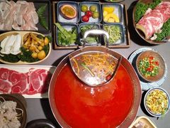 -楠小云·云南鲜菌·鲜牛自助火锅(九眼桥店)