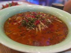 -临界音乐酒馆·小龙虾·江湖菜(华熙LIVE·鱼洞店)
