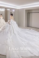点击看大图 -Renee芮亦婚纱