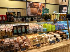 零售区-工匠面包(壹方店)