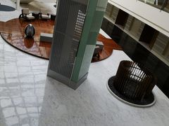 -上海滴水湖皇冠假日酒店