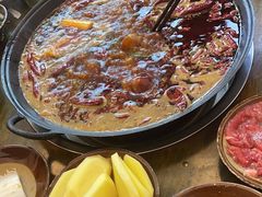 -黄潇洒老火锅(九眼桥宏济巷店)