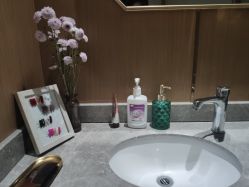 -苑苑vbeauty科技美容SPA