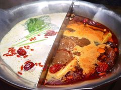 台式麻辣锅-湊湊火锅·茶憩(杭州湖滨银泰in77店)