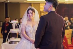 -派丽莫Pellimo原创设计婚纱品牌