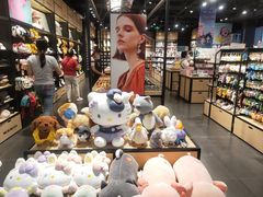 -新田360广场(上海华侨城店)