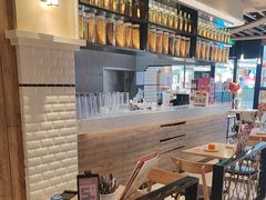 -必胜客(龙泉万达店)