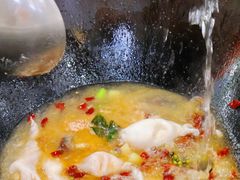 -丹水桥地锅鱼·翘嘴鲌·地方特色全鱼宴(丹江口大坝店)