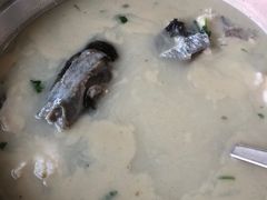 -雪湖煜辰鱼头老店(雪野湖店)