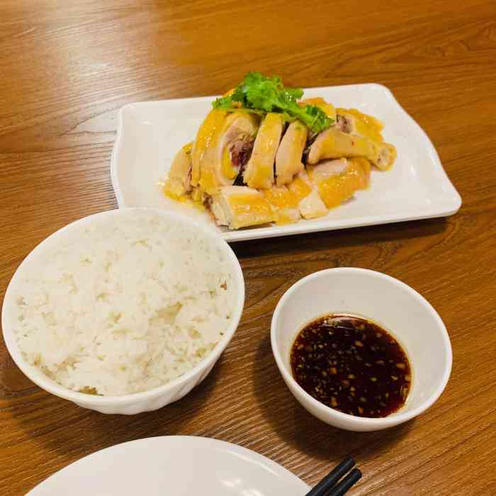 广东湛江黄记安铺鸡主题餐厅(凤翔店)