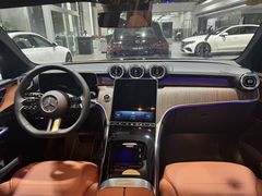 -上海星瀚奔驰4S店(红柳路店)