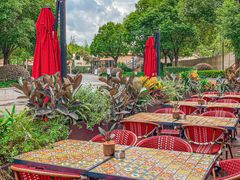 -BROWNSTONE布朗石西班牙餐厅(富城店)