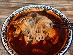 -老字号杨坡红油米线腊汁肉夹馍(东四道巷店)