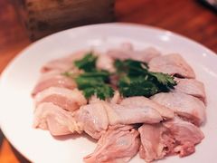 吃稻谷文昌鸡-千岛蚝高压锅生蚝·人参火锅(白云万达店)