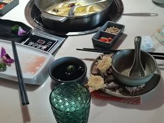 -喃喃椰·糟粕醋·椰子鸡火锅(七堡花园店)