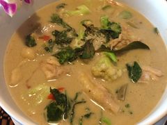 绿咖喱鸡-Daddy Nimman Chiang Mai