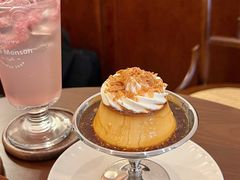 -Café Monson