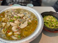 -有红鸡毛店·川菜(建设路店)