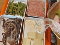 -黔哆哆地摊酸汤火锅(清湖店)
