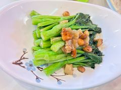 猪油渣炒菜心-兴粤匯香港茶餐厅(宝山日月光店)