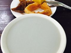豆汁儿-老磁器口豆汁店(天坛店)