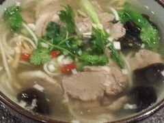 羊肉汤白馍-羊肉街口老银川滩羊涮肉馆