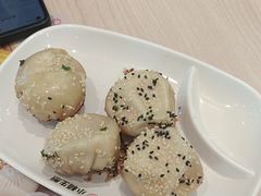 -小杨生煎(金山百联购物中心3楼店)