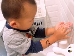 -黄浦乐烁龙鱼宝贝托育园(海潮路校区)