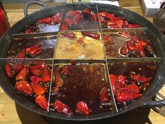 -白乐天毛肚火锅馆(解放碑店)